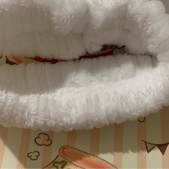 White Cinnamoroll Bow Design Soft Stretchy Spa Headband - Picture 9 of 12